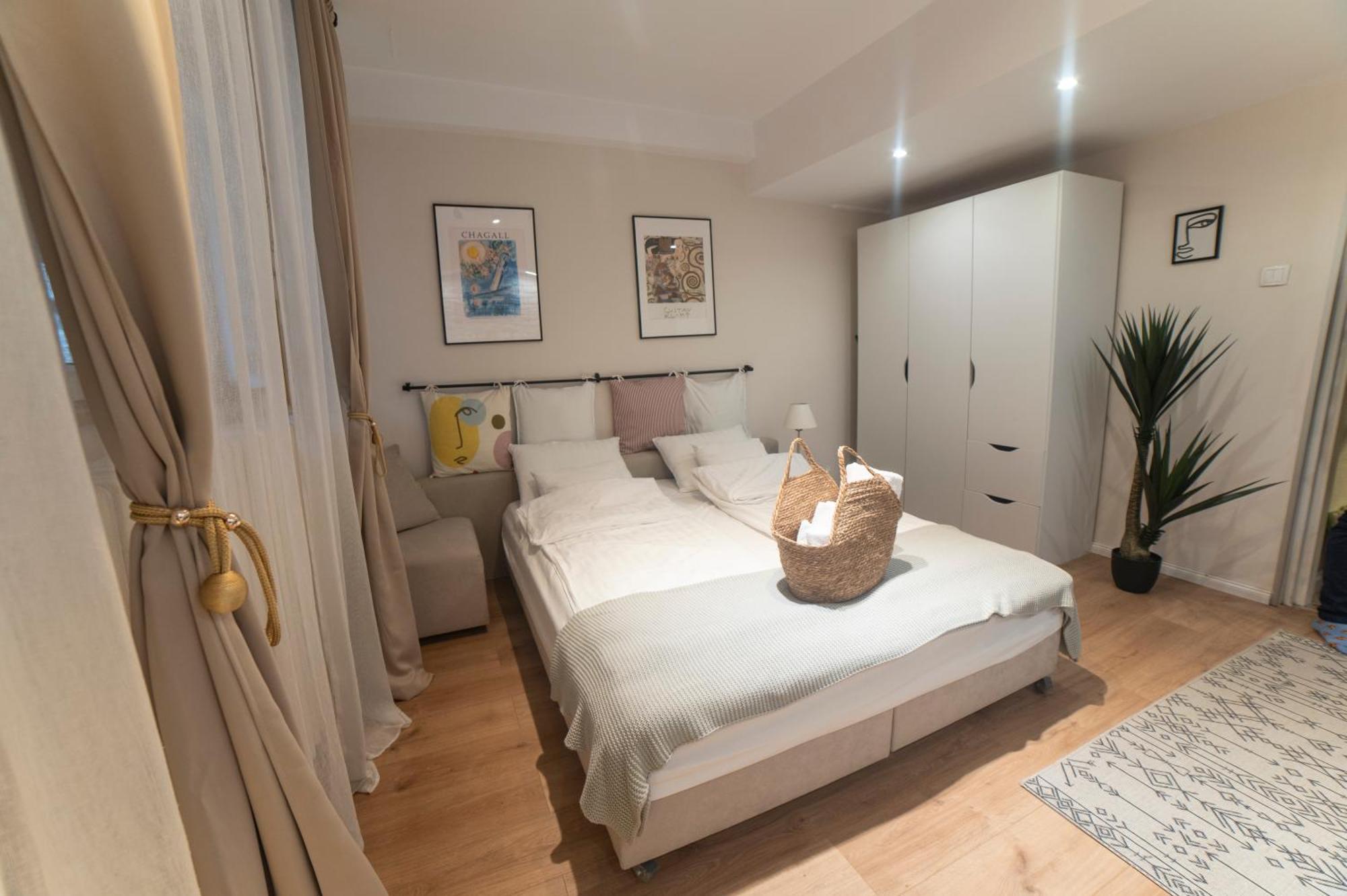 Cozy Haven Apartamento Belgrado Exterior foto