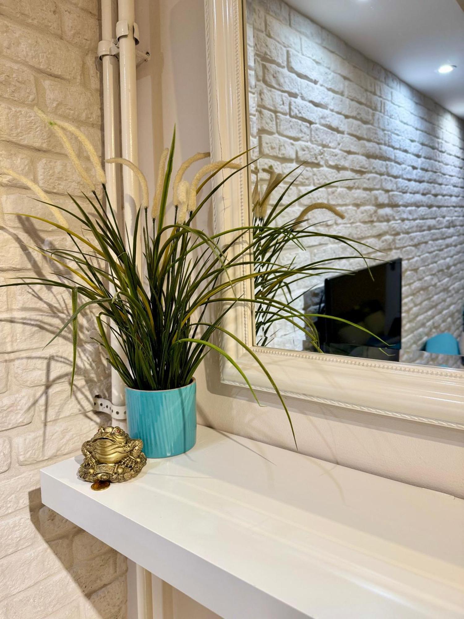 Cozy Haven Apartamento Belgrado Exterior foto