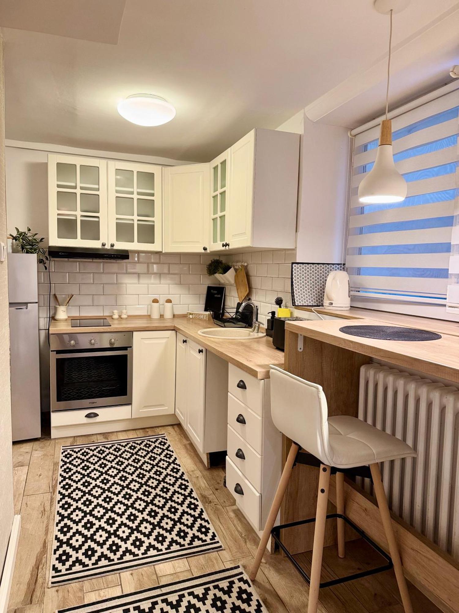 Cozy Haven Apartamento Belgrado Exterior foto
